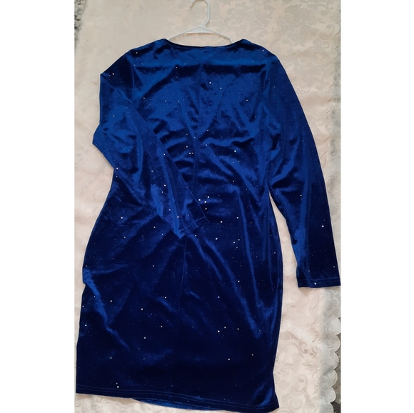 Navy Blue Velvet Dress 2XL - Picture 2 of 4